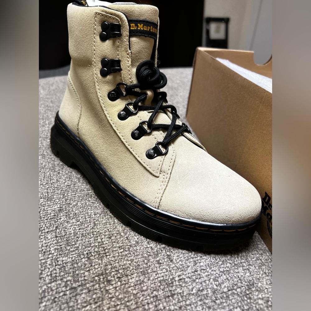 Dr. Marten combs w combat boots